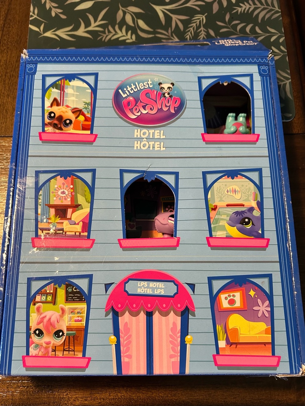 Littlest Pet Shop Hotel Playset Box